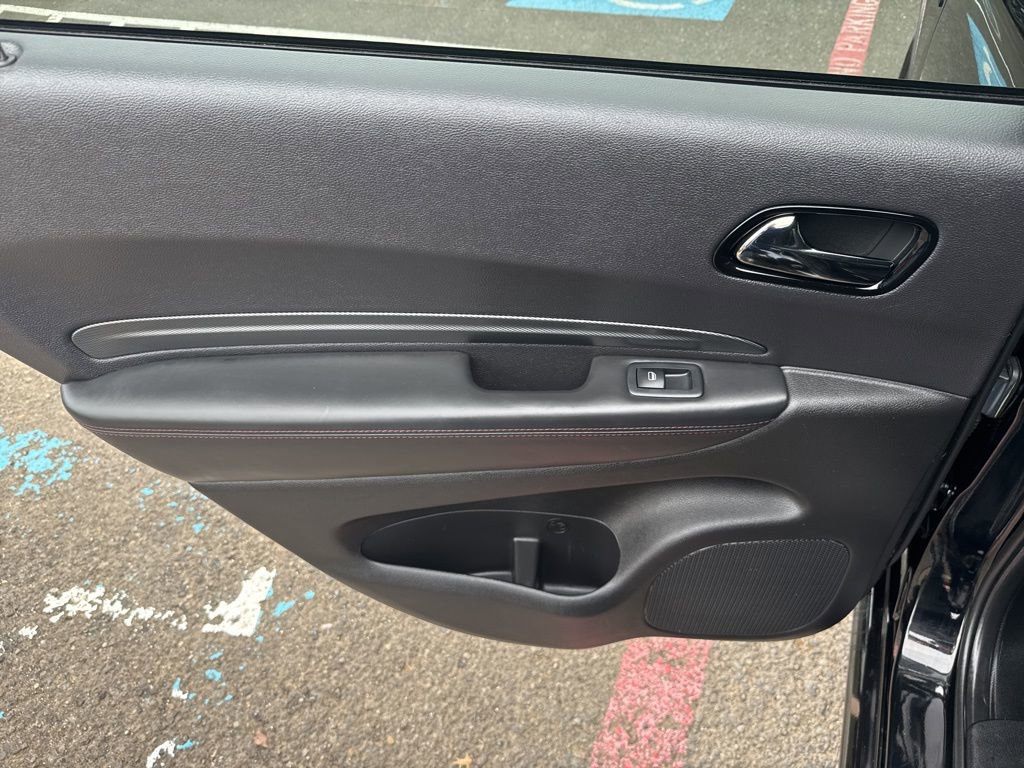 Used 2021 Dodge Durango R/T w/ Technology Group image 26