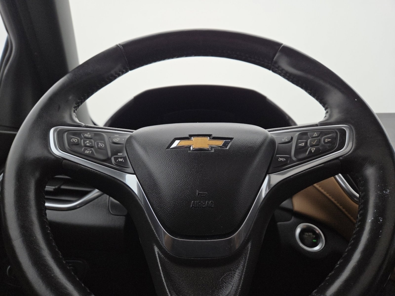 Used 2018 Chevrolet Equinox Premier image 27