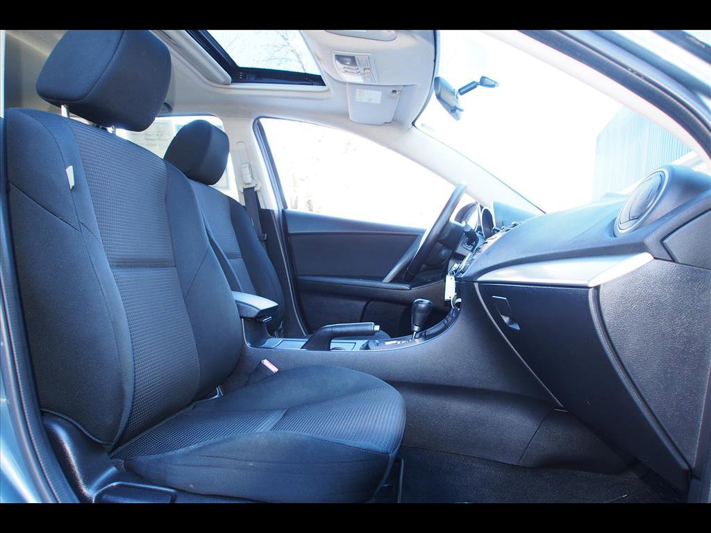 Used 2012 MAZDA MAZDA3 i Touring image 11