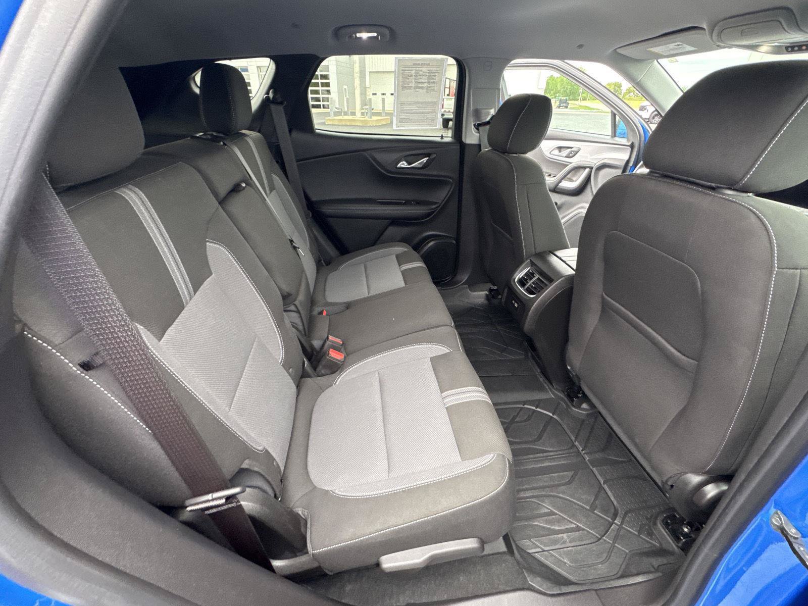 Used 2025 Chevrolet Blazer LT w/ LPO, Floor Liner Package FWD image 13