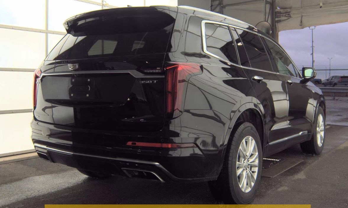 Used 2024 Cadillac XT6 Luxury w/ LPO, Floor Liner Package AWD/4WD image 5
