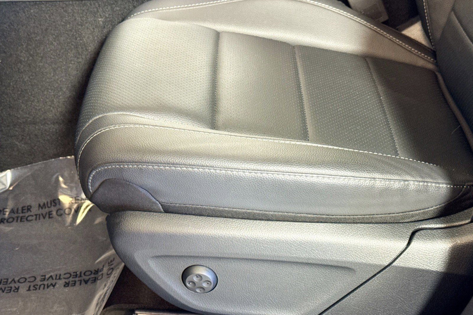 Certified 2025 Mercedes-Benz GLE 350 4MATIC w/ Winter Package image 18