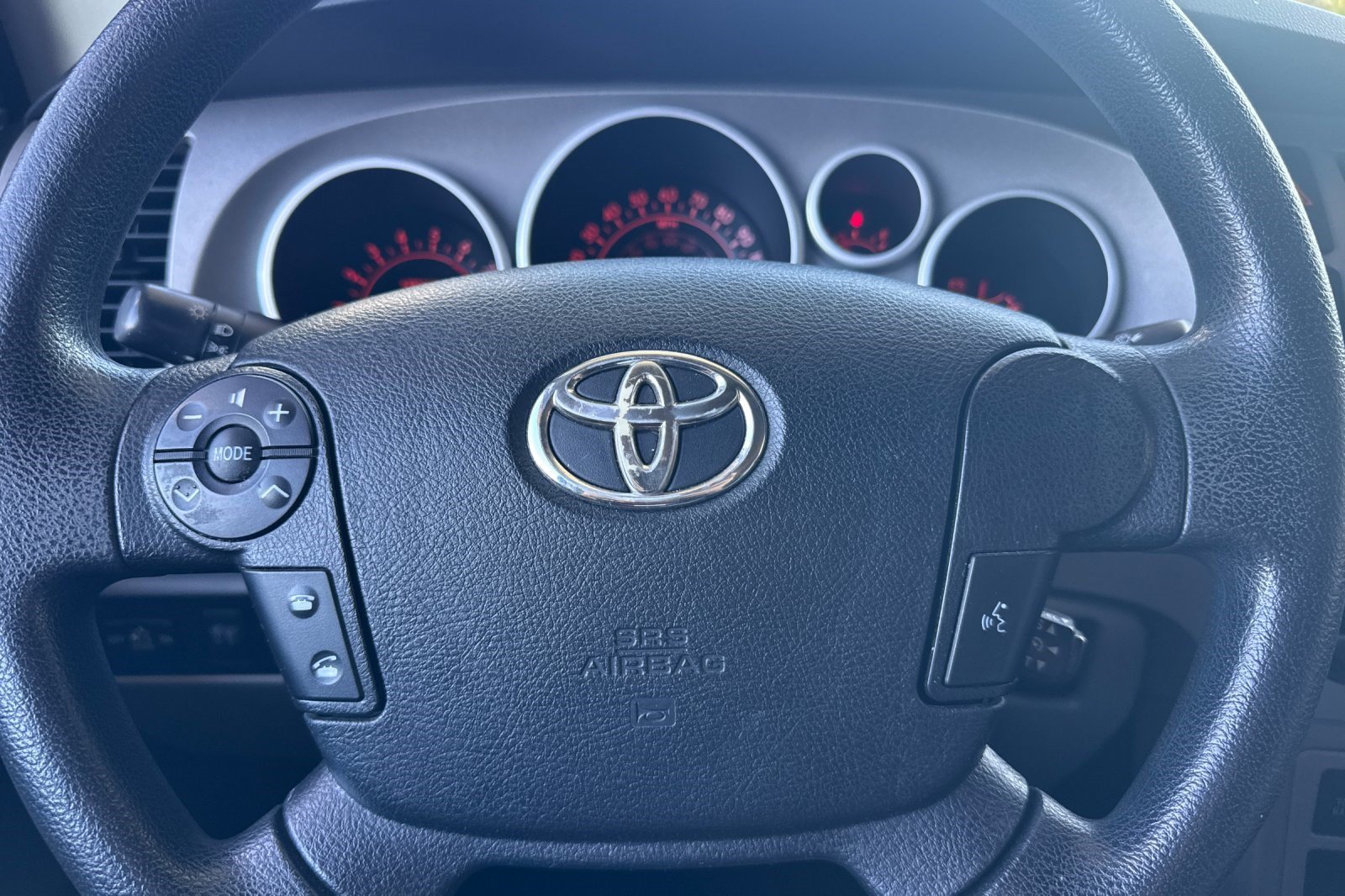 Used 2013 Toyota Tundra 2WD CrewMax w/ Tow Pkg image 11