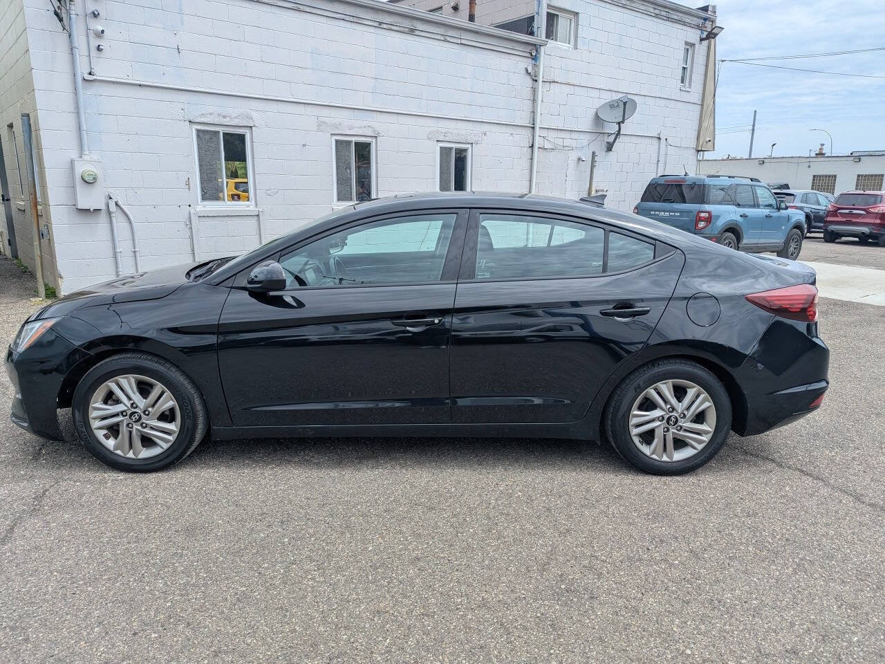 Used 2019 Hyundai Elantra Value Edition w/ Cargo Package FWD image 4