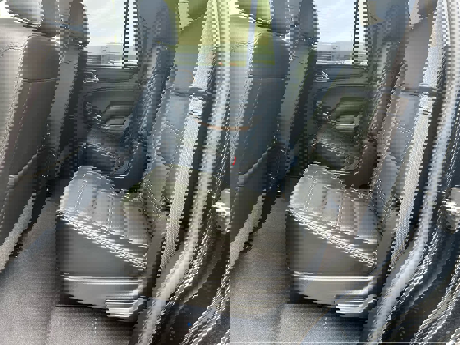 Used 2019 GMC Yukon Denali w/ Denali Ultimate Package image 28