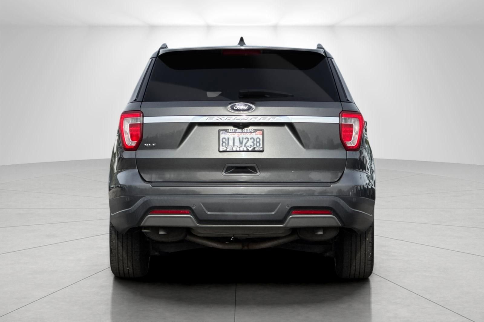 Used 2019 Ford Explorer XLT image 4