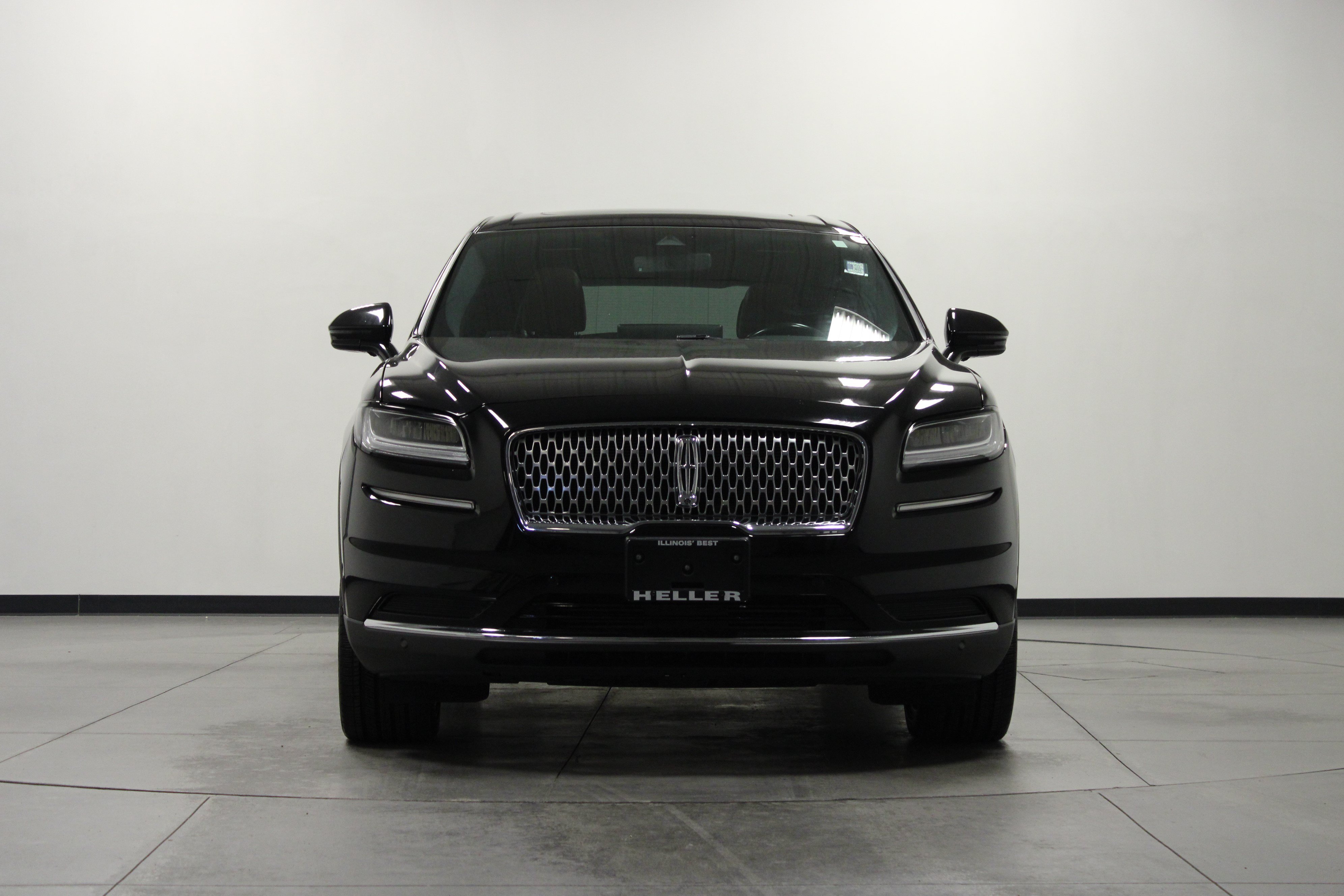 Used 2022 Lincoln Nautilus Reserve w/ Equipment Group 201A AWD/4WD image 9