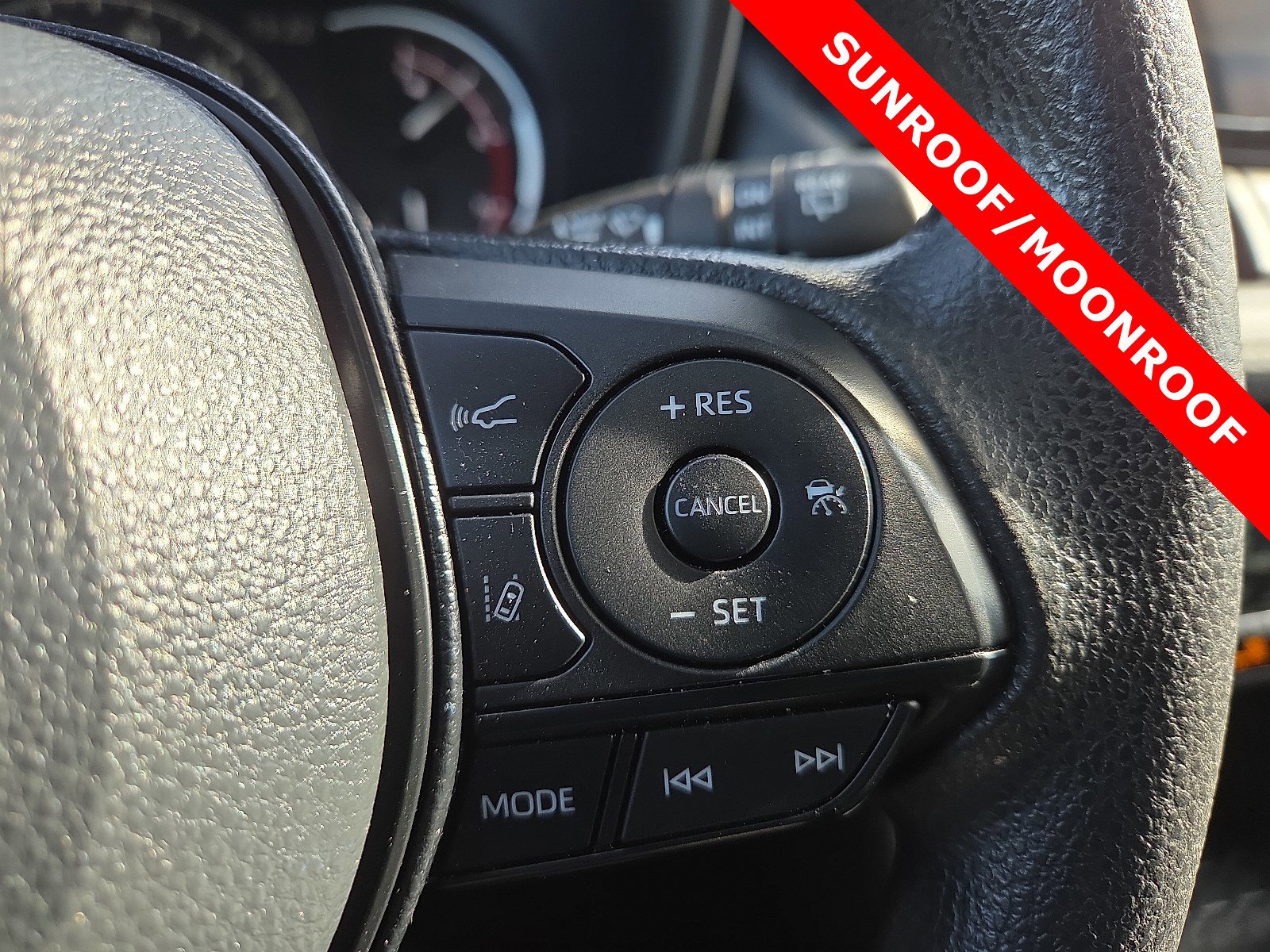 Used 2024 Toyota RAV4 XLE image 18