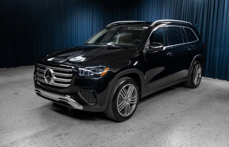 New 2026 Mercedes-Benz GLS 450 4MATIC image 1