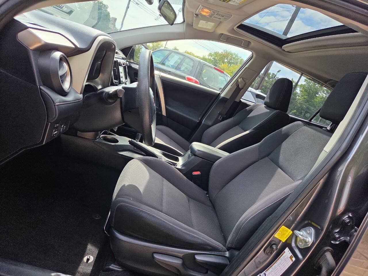 Used 2013 Toyota RAV4 XLE AWD/4WD image 11