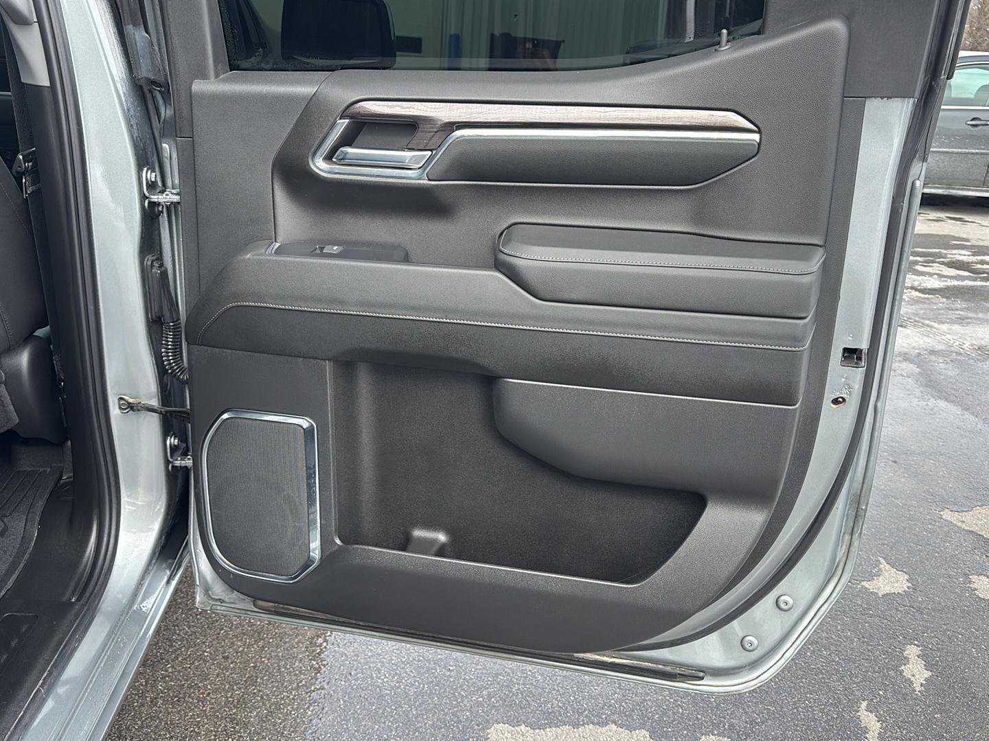 Used 2024 Chevrolet Silverado 1500 LTZ image 22