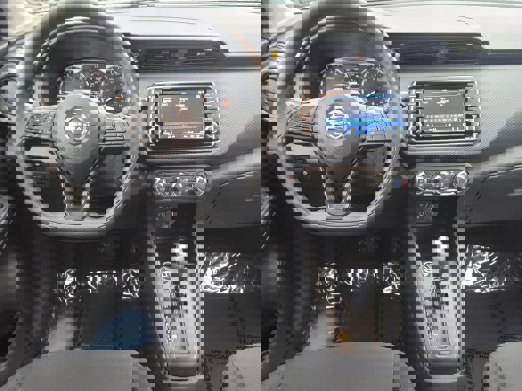 Used 2024 Nissan Kicks S FWD image 13