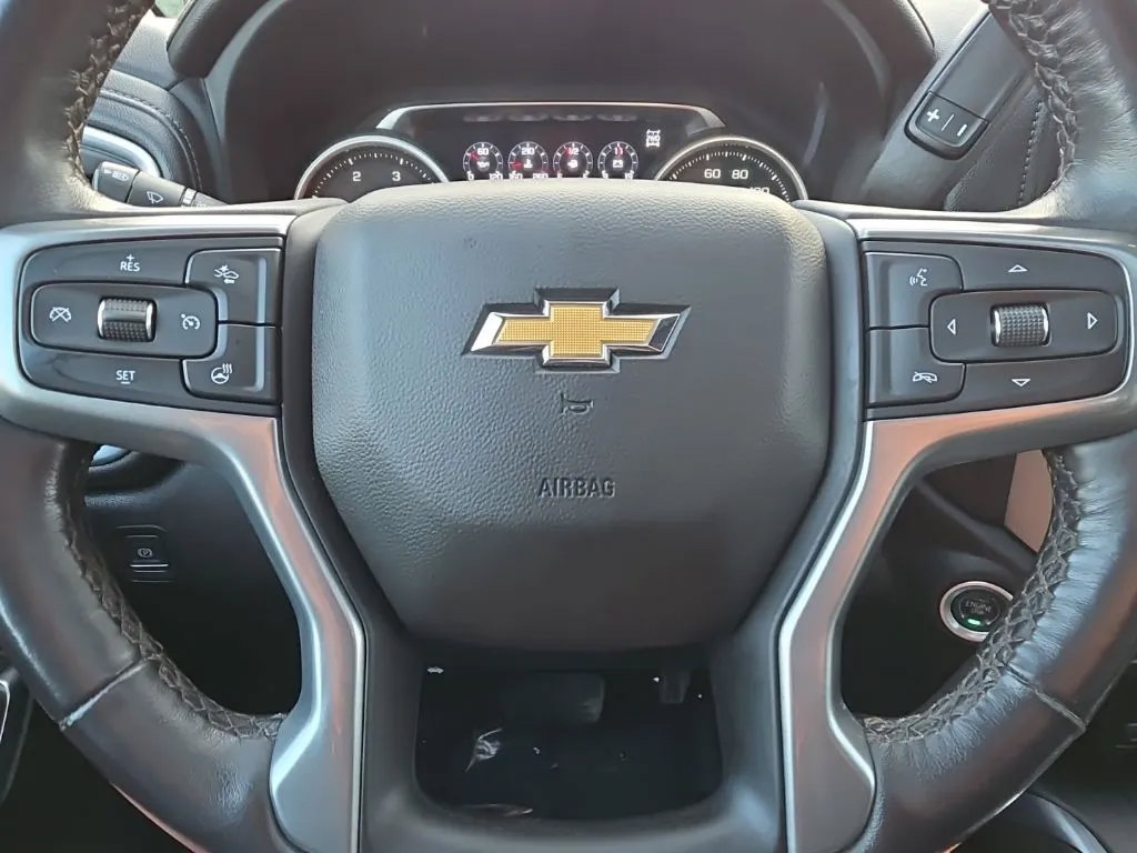 Used 2022 Chevrolet Silverado 2500 LTZ w/ LTZ Premium Package AWD/4WD image 25