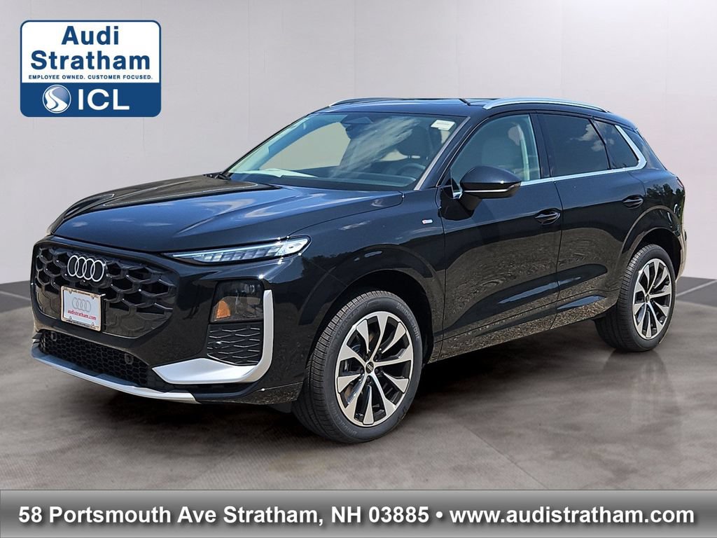 New 2026 Audi Q3 quattro 2.0T AWD/4WD image 1