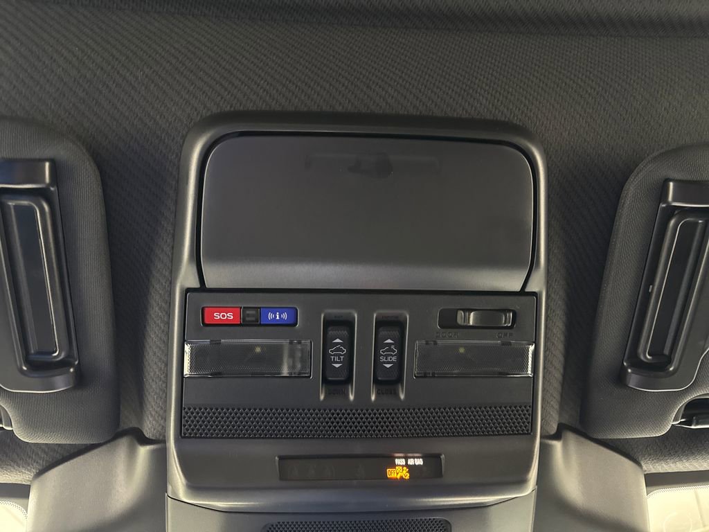 Used 2026 Subaru Outback Limited AWD/4WD image 21