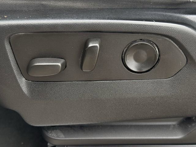Used 2023 Chevrolet Silverado 1500 LT image 27