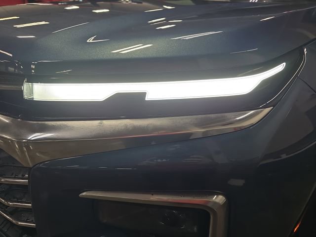 Used 2024 Chevrolet Traverse LT w/ Enhanced Driving Package image 35