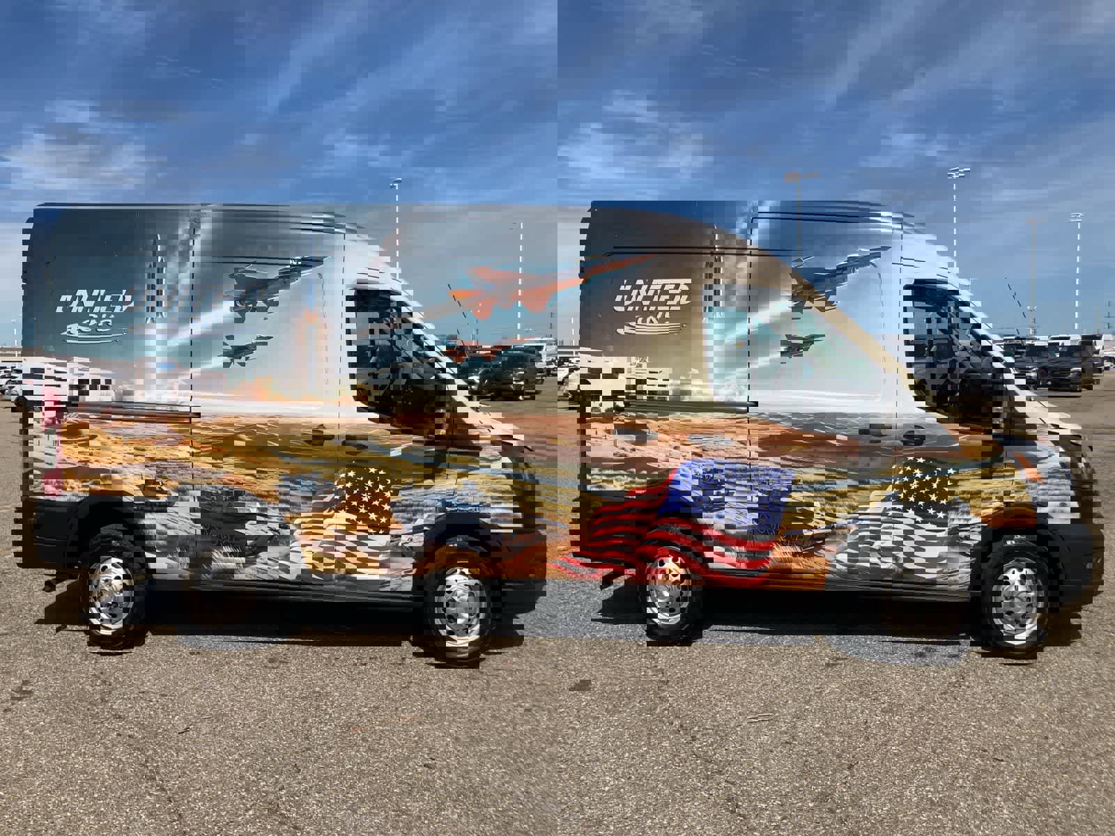 Used 2021 Ford Transit 250 Medium Roof AWD w/ Interior Upgrade Package image 4