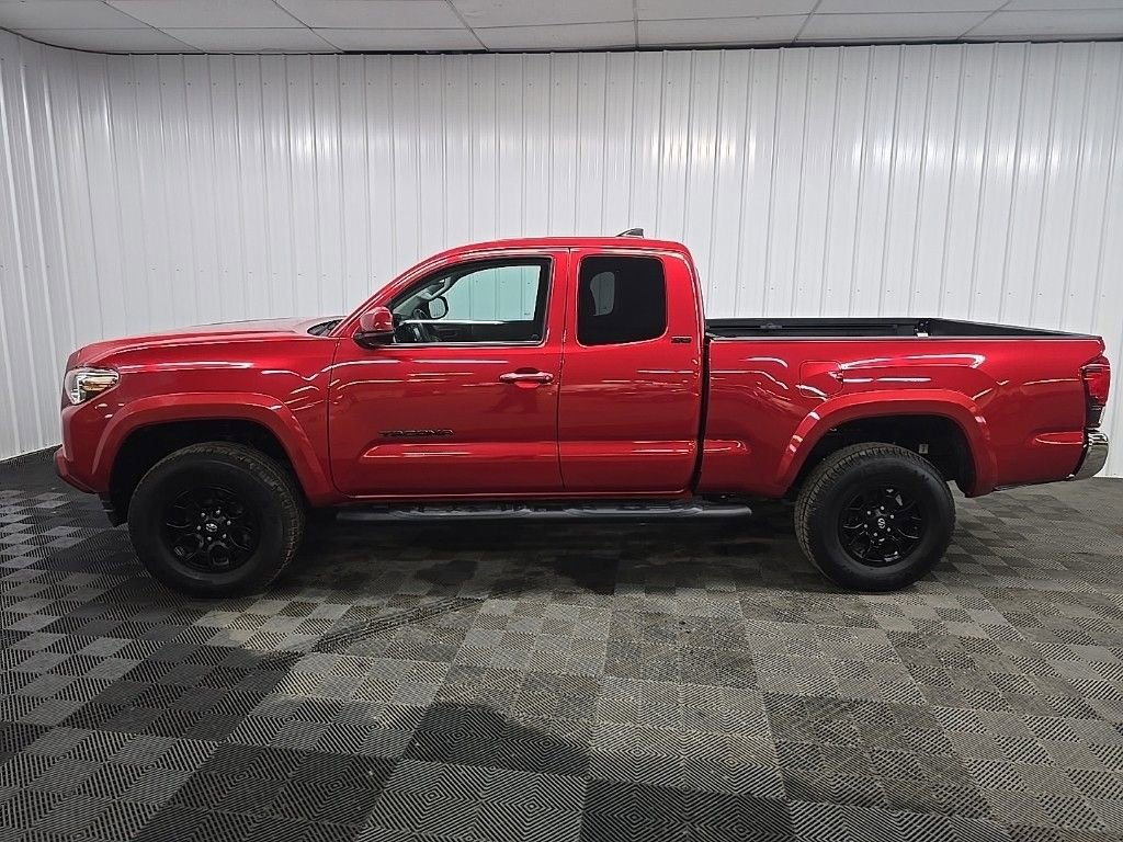 Used 2019 Toyota Tacoma SR5 AWD/4WD image 5