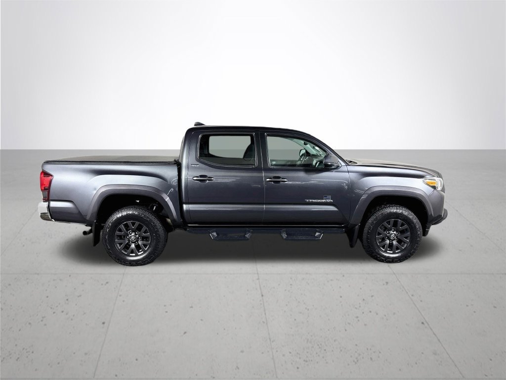 Used 2021 Toyota Tacoma SR5 RWD image 5