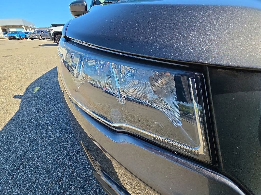 Used 2019 Jeep Compass Latitude AWD/4WD image 32