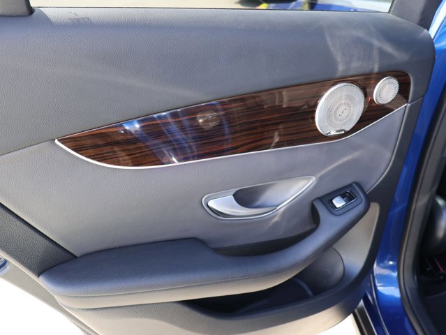 Used 2021 Mercedes-Benz GLC 300 4MATIC image 22