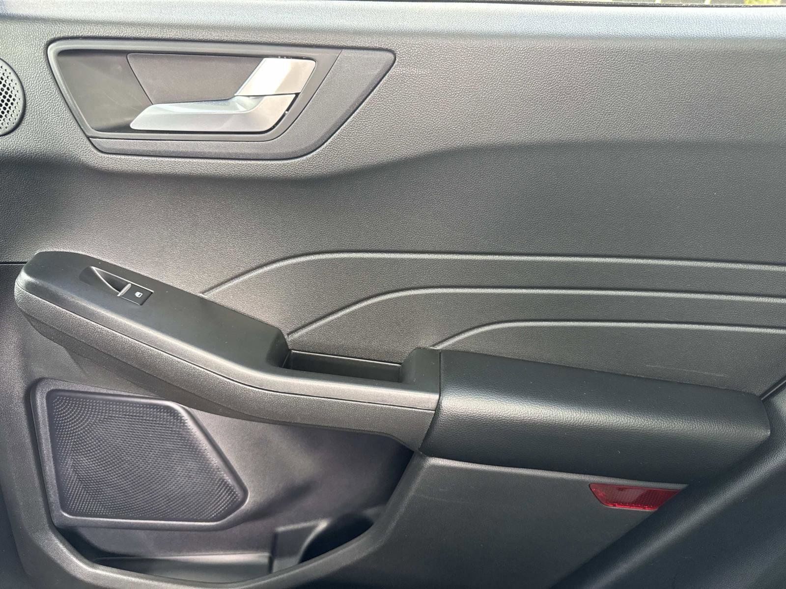 Used 2024 Ford Escape Platinum w/ Premium Technology Package image 16