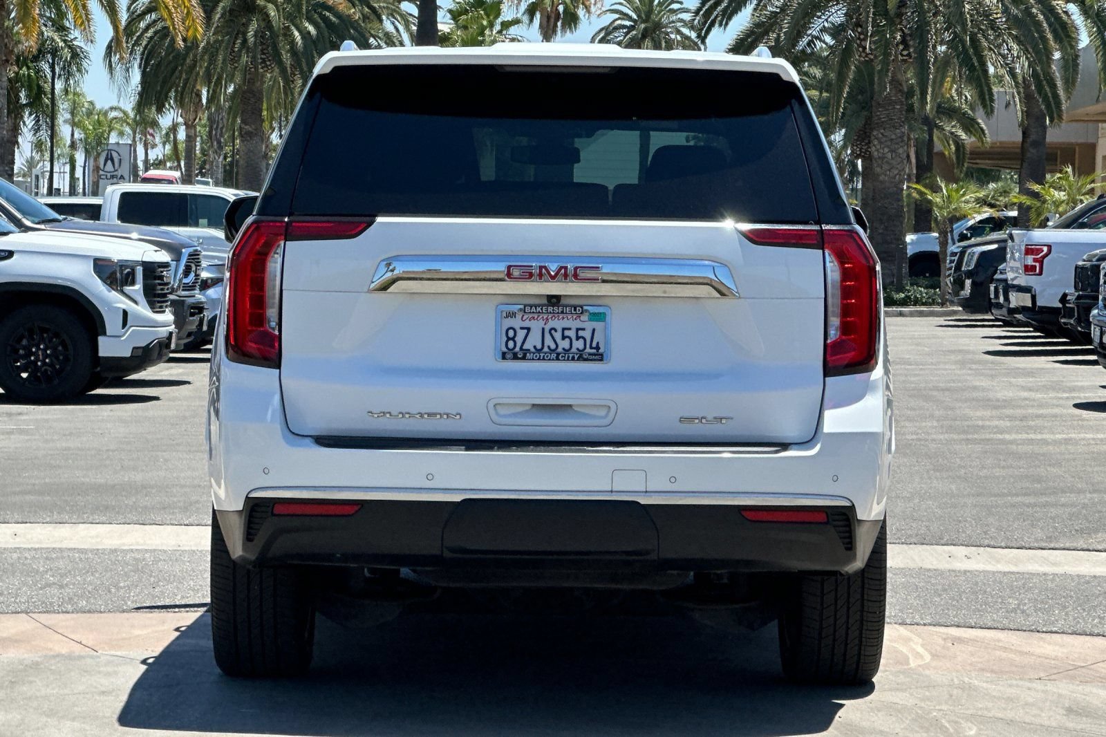 Used 2022 GMC Yukon SLT w/ SLT Luxury Package RWD image 5