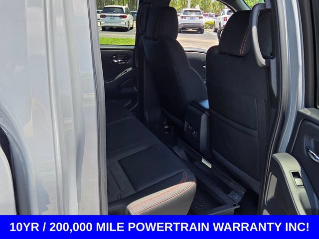 Used 2025 Nissan Frontier PRO-4X w/ Pro Convenience Package AWD/4WD image 18