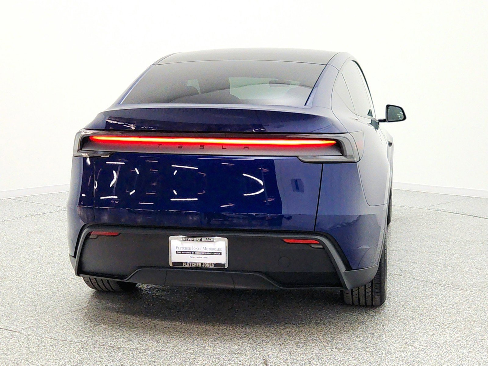 Used 2026 Tesla Model Y 2WD image 6