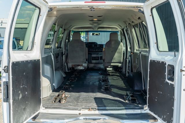 Used 2014 Ford E-350 and Econoline 350 XLT RWD image 14