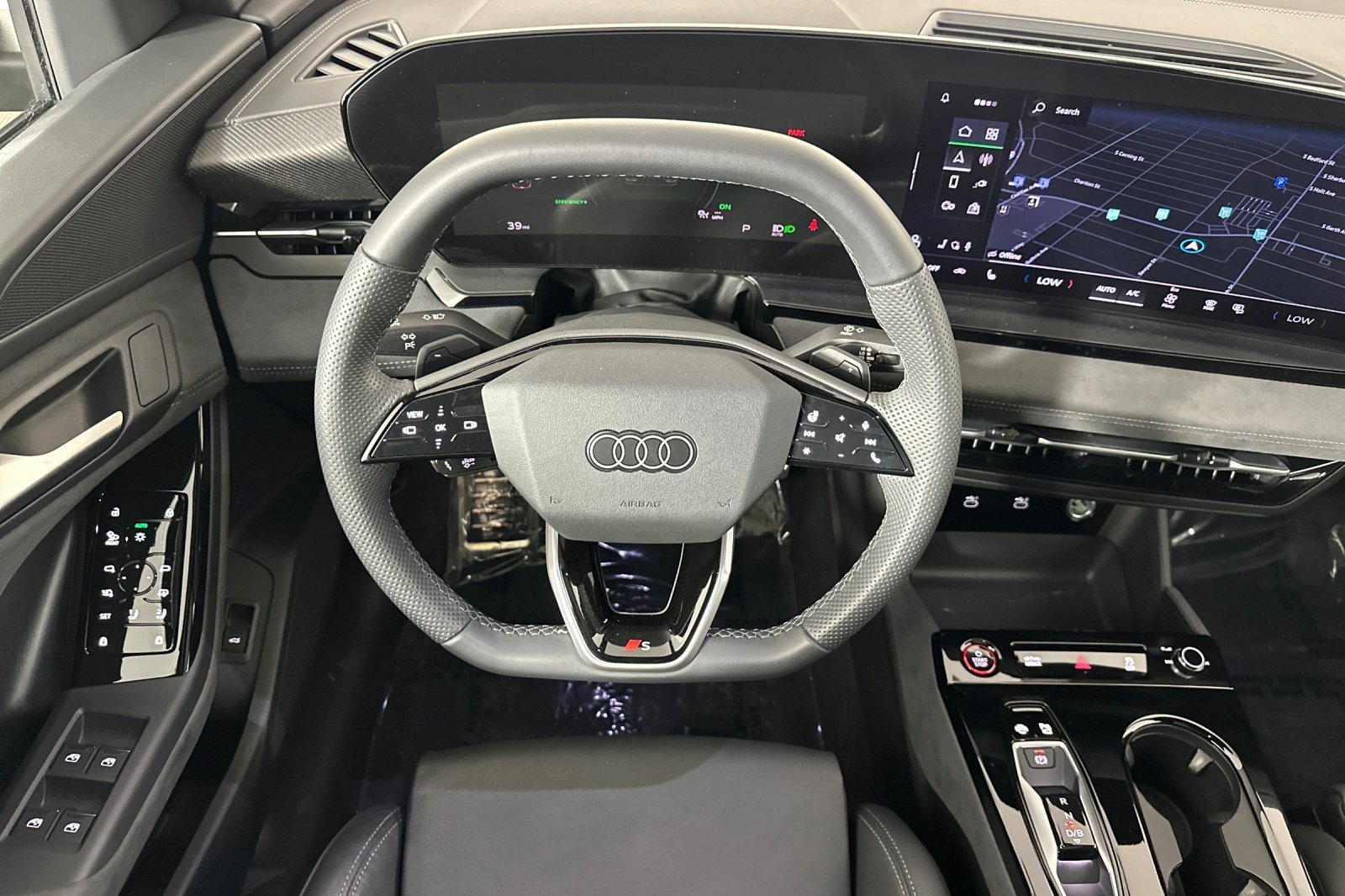 Used 2025 Audi SQ6 e-tron Premium w/ Convenience Package AWD/4WD image 13