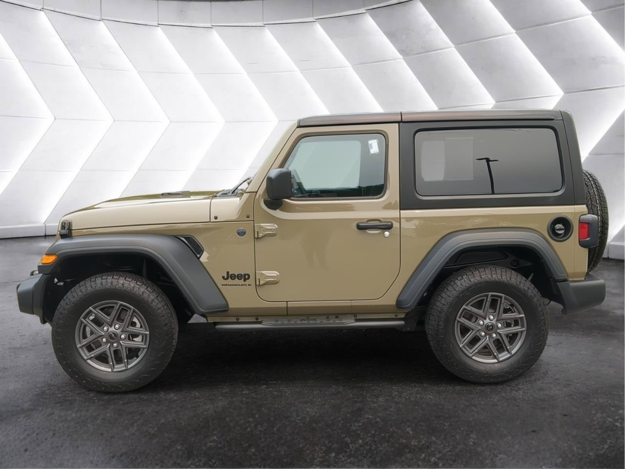 Used 2025 Jeep Wrangler Sport AWD/4WD image 3