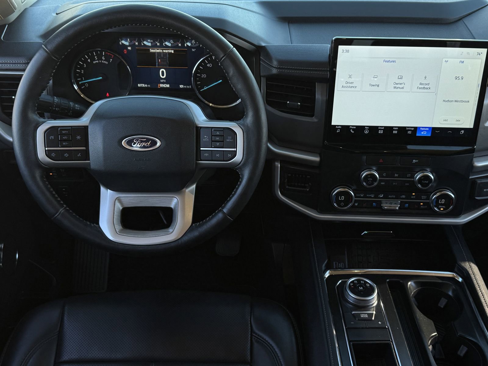 Used 2022 Ford Expedition XLT image 13