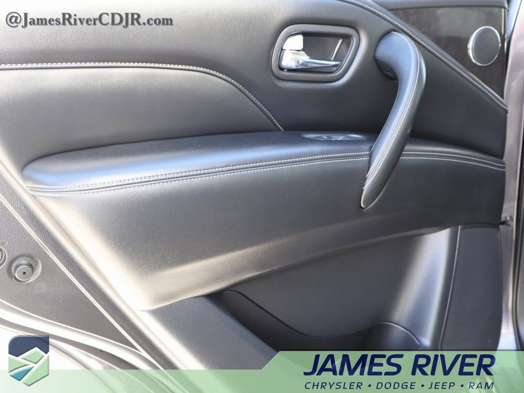 Used 2024 INFINITI QX80 Luxe image 18