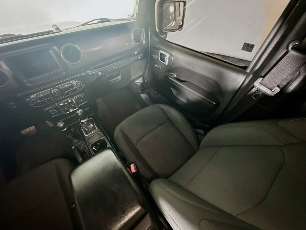 Used 2022 Jeep Wrangler Unlimited Sport image 11
