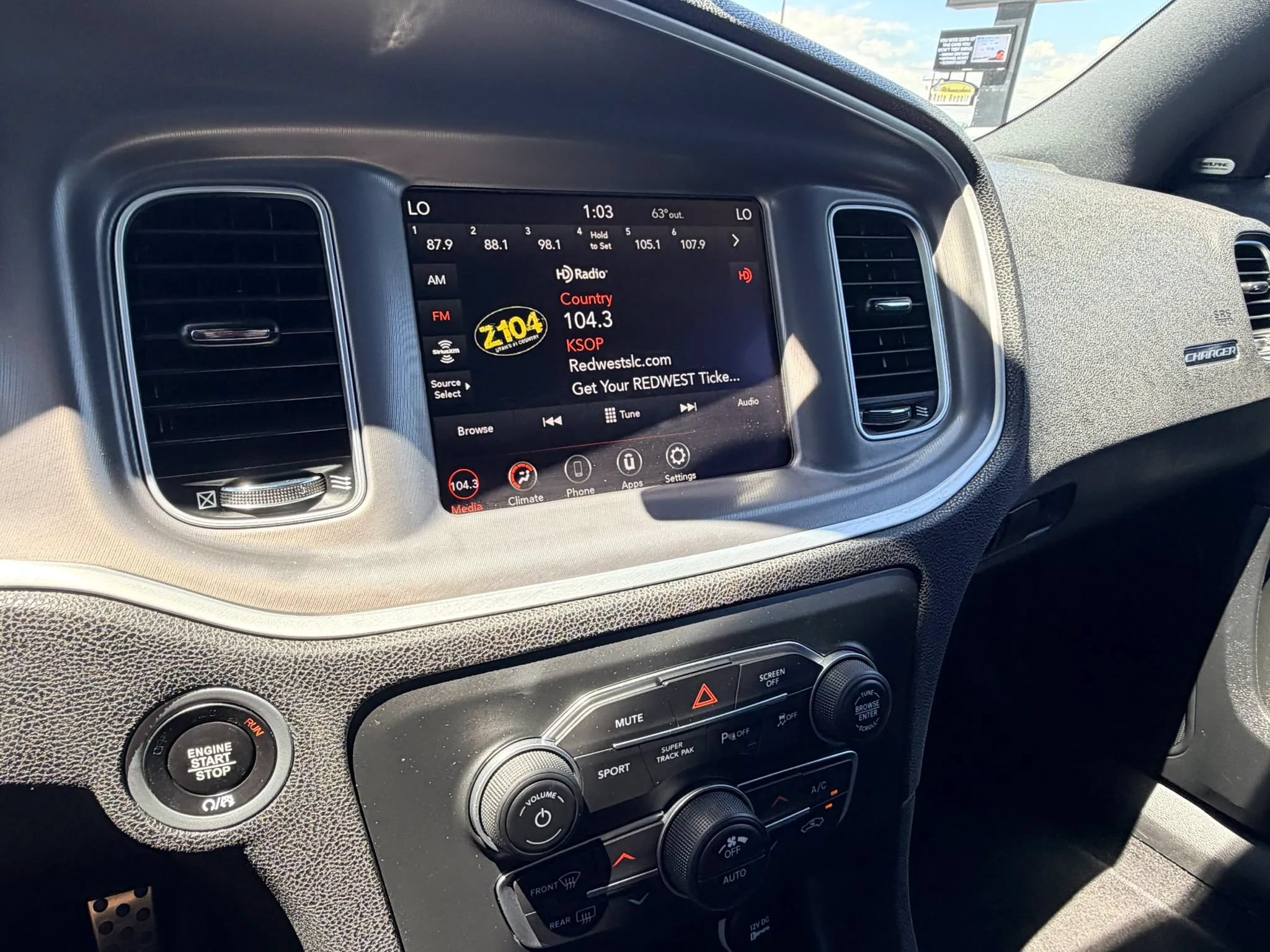 Used 2022 Dodge Charger GT AWD/4WD image 17