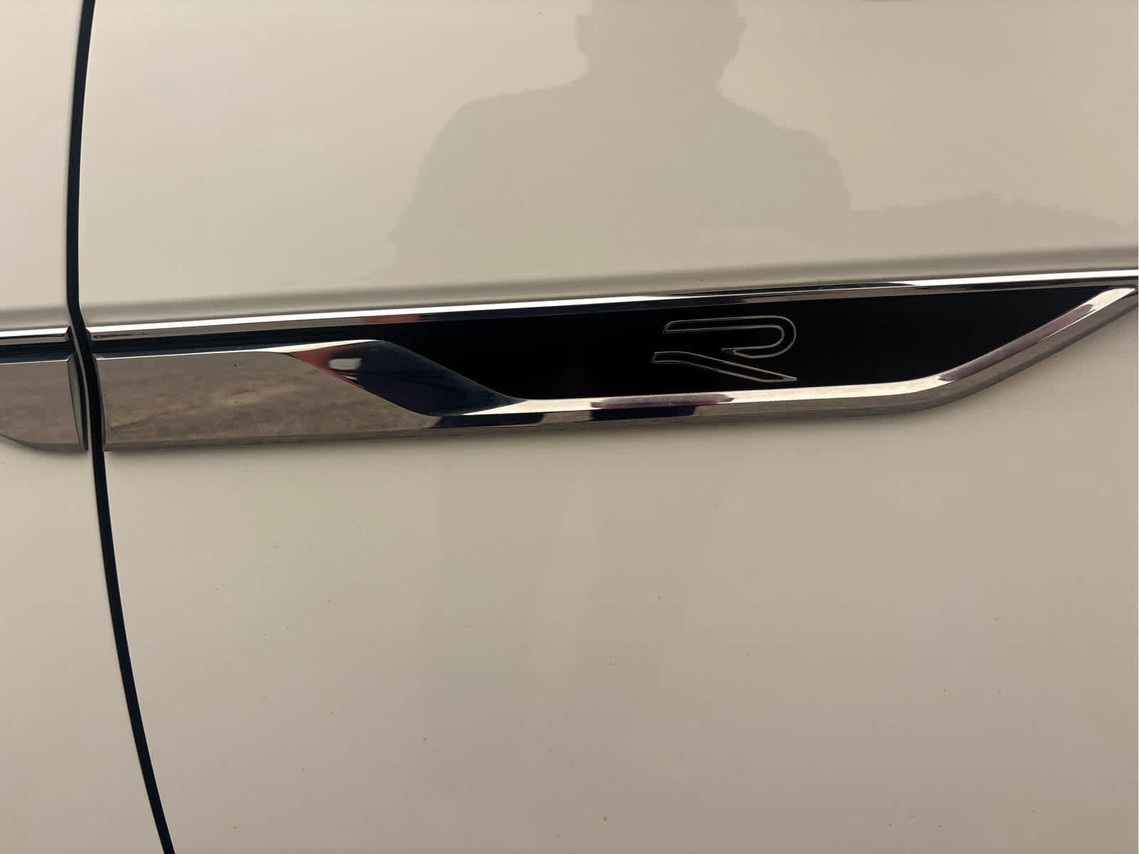 Used 2021 Volkswagen Atlas SE w/ Towing Package AWD/4WD image 9