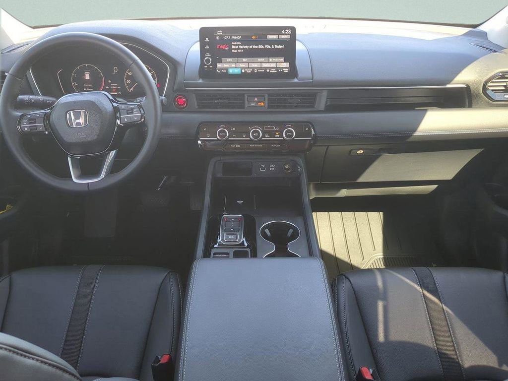 Certified 2025 Honda Pilot EX-L image 12