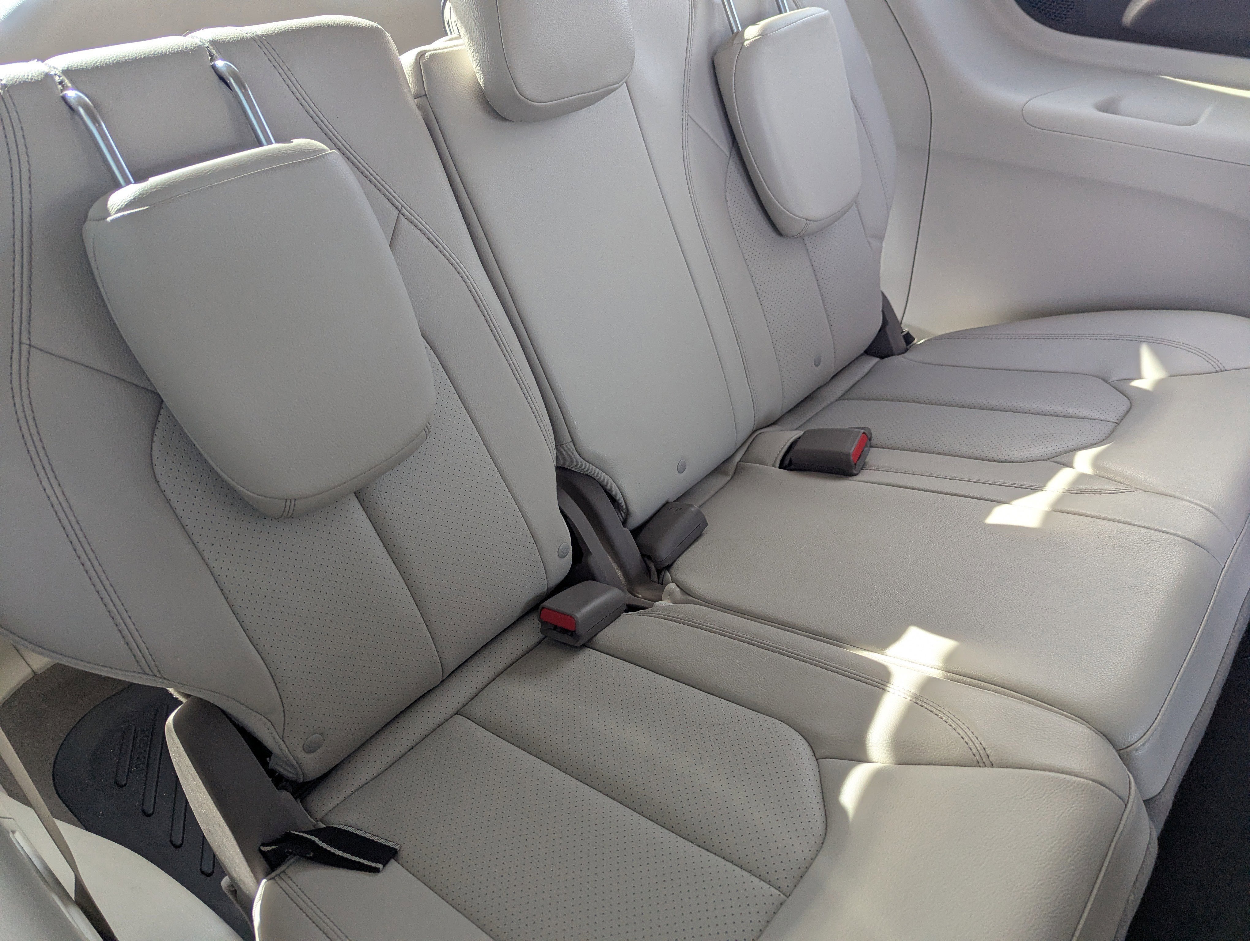 Used 2020 Chrysler Pacifica Touring-L Plus image 15