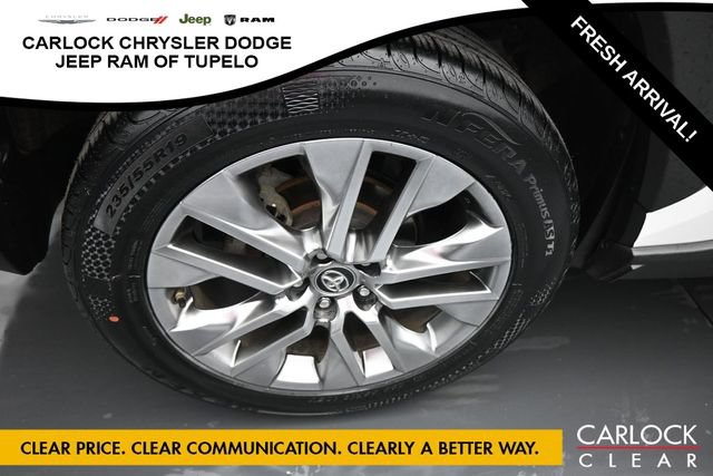 Used 2019 Toyota RAV4 XLE Premium w/ Cold Weather Package FWD image 43