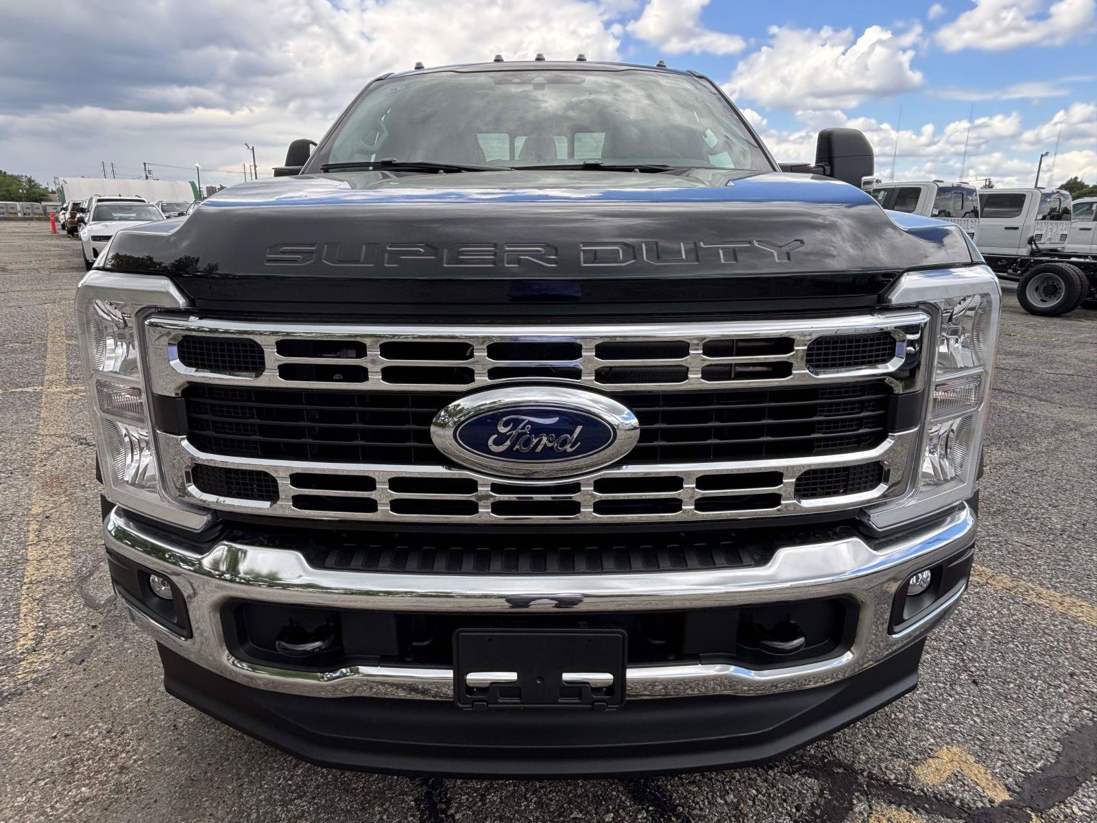 New 2026 Ford F550 4x4 Supercab Super Duty image 7