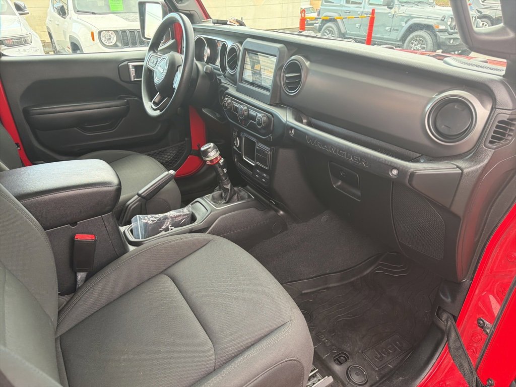 Used 2021 Jeep Wrangler Sport image 18