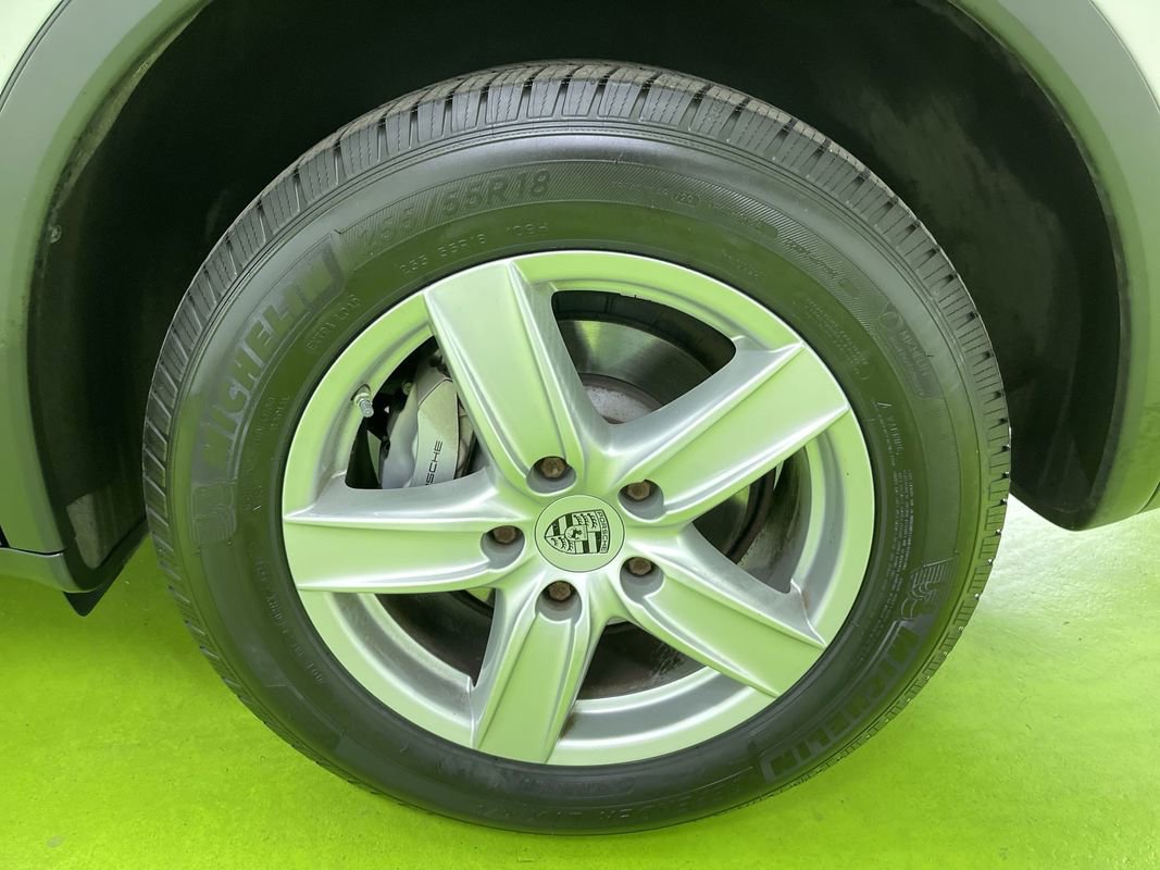 Used 2011 Porsche Cayenne S image 15