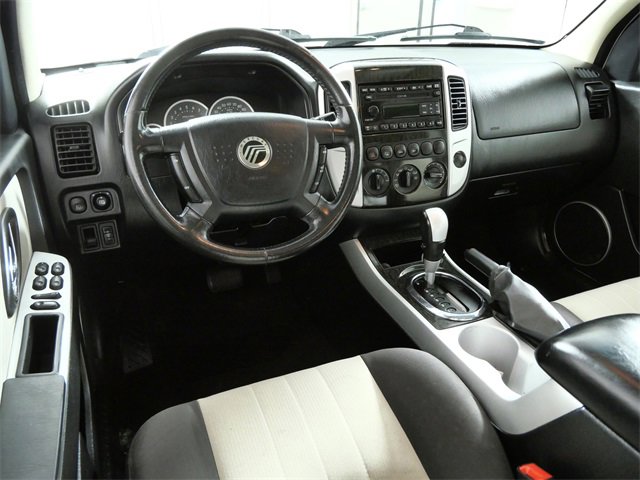 Used 2005 Mercury Mariner Luxury image 4