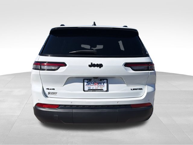 Used 2025 Jeep Grand Cherokee L Limited w/ Black Appearance Package AWD/4WD image 6