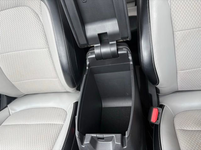 Used 2024 Ford Escape SE image 35