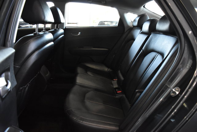 Used 2020 Kia Optima SE image 28