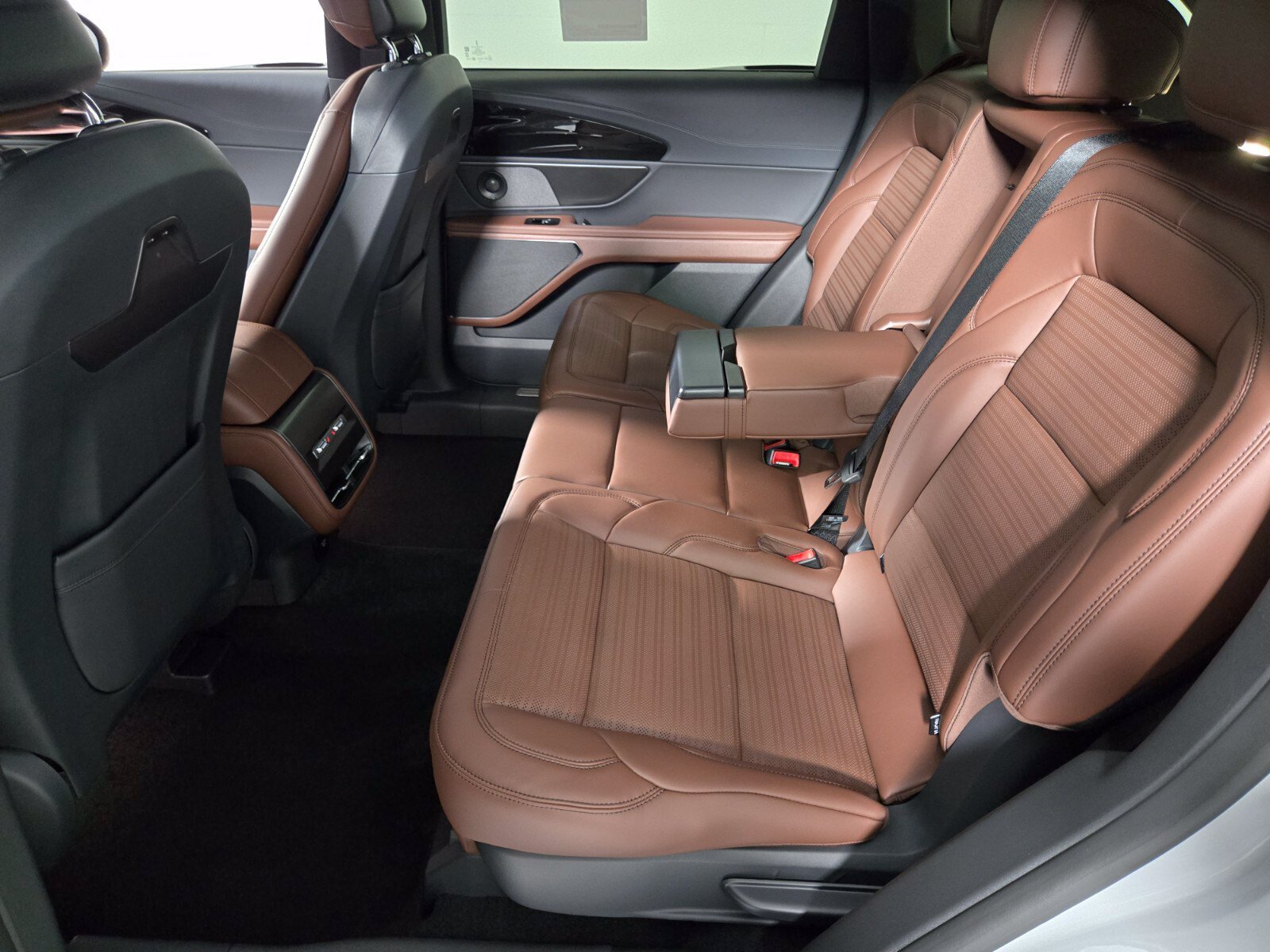 New 2026 Lincoln Nautilus Reserve w/ Jet Appearance Package AWD/4WD image 14