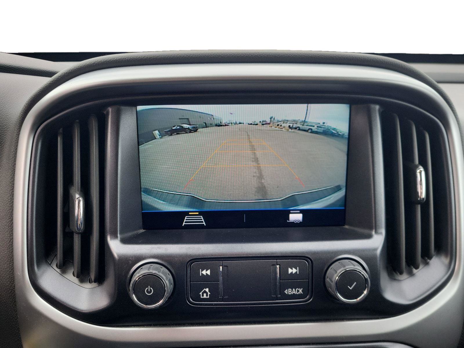 Used 2022 Chevrolet Colorado LT w/ LT Convenience Package image 17